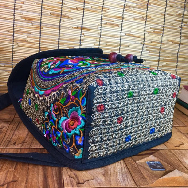 Vintage Embroidery Ethnic Canvas Backpack